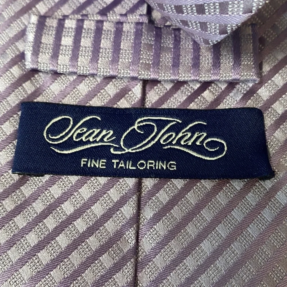 Sean John silk tie lavender geometric print business professional formal